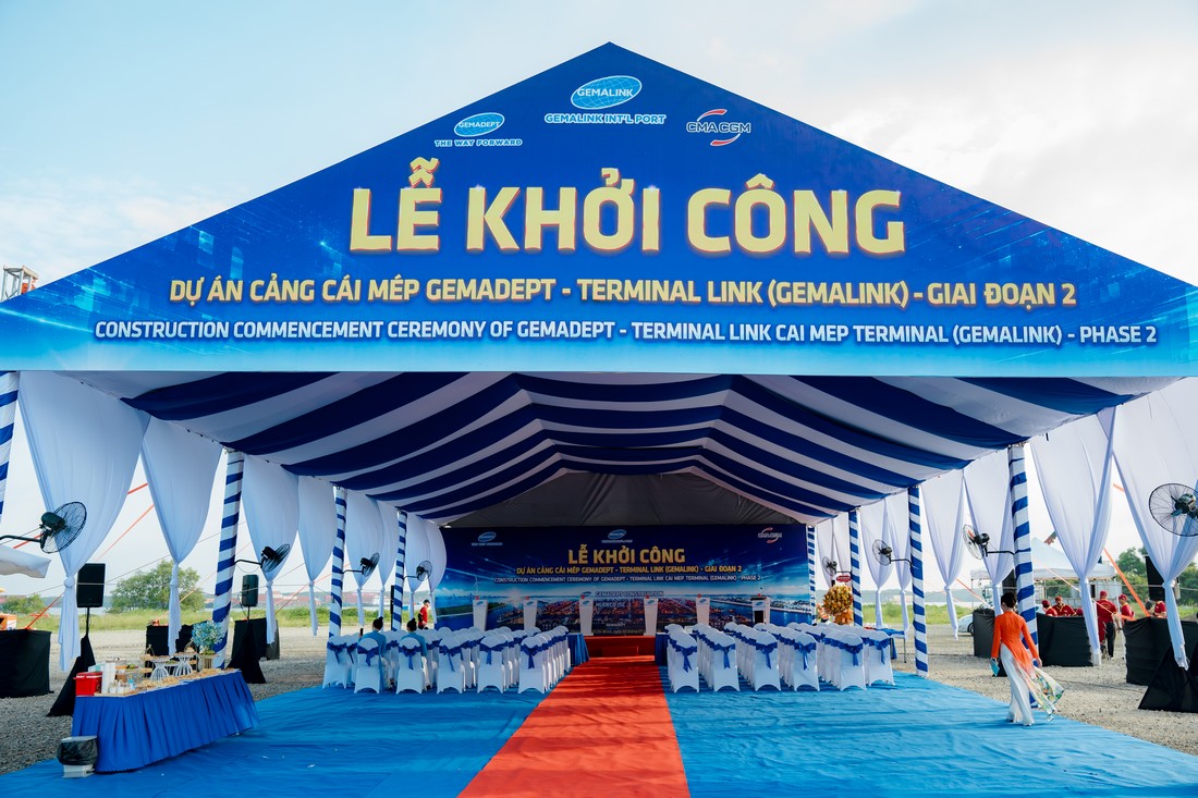 Setup nhà bạt Lễ khởi công Cảng Gemalink giai đoạn 2