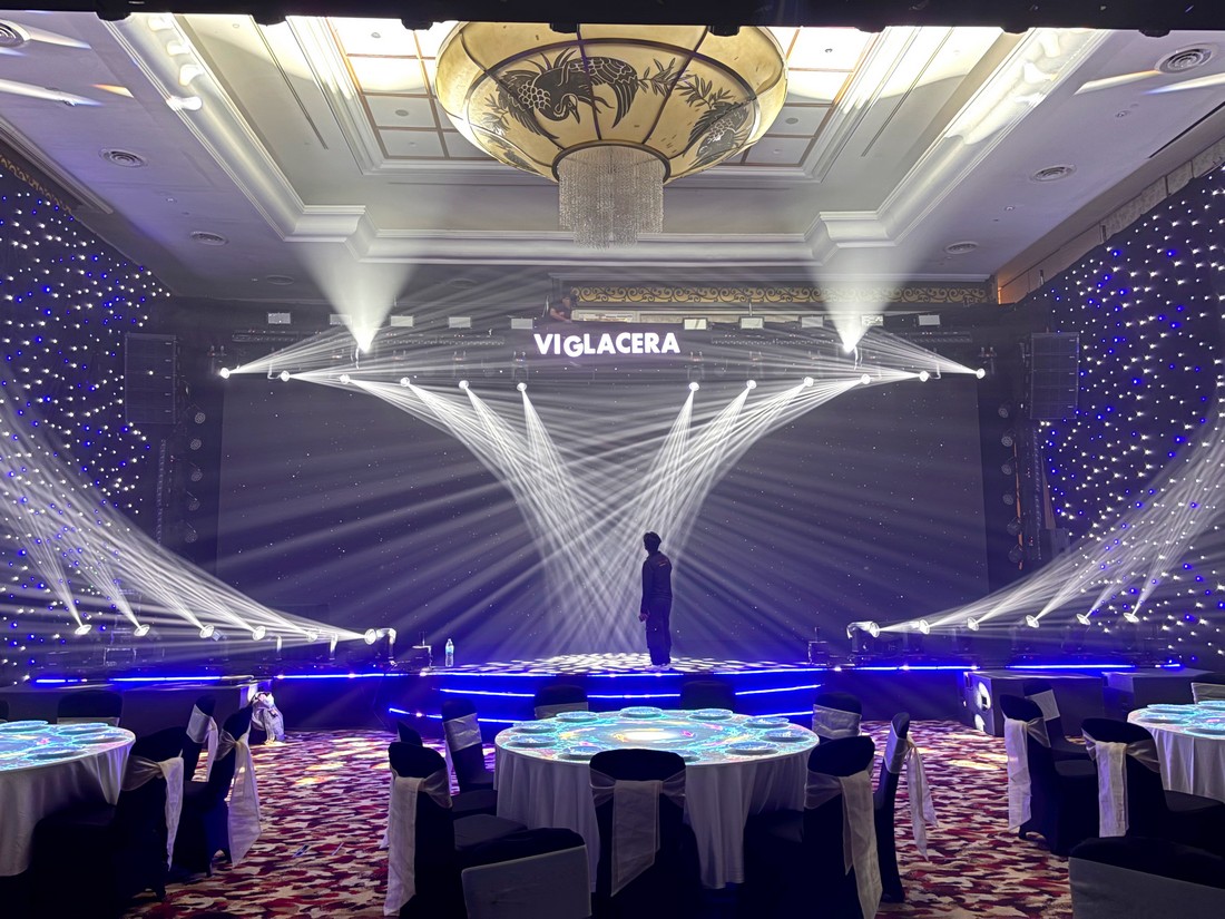 Hệ thống đèn beam tại Gala Dinner VIGSA 2026