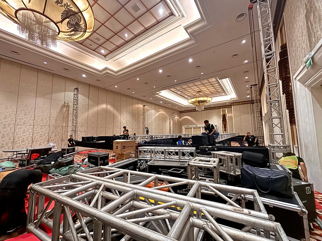 Hệ thống truss sân khấu Hội nghị khách hàng VIGSA 2026